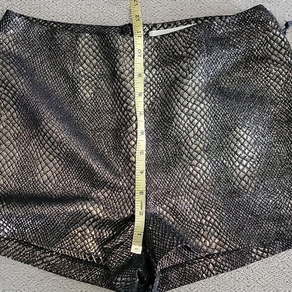 Jack by BB Dakota Metallic Bronze Gold and Black Reptile Animal Print Shorts - 6 - Picture 12 of 13